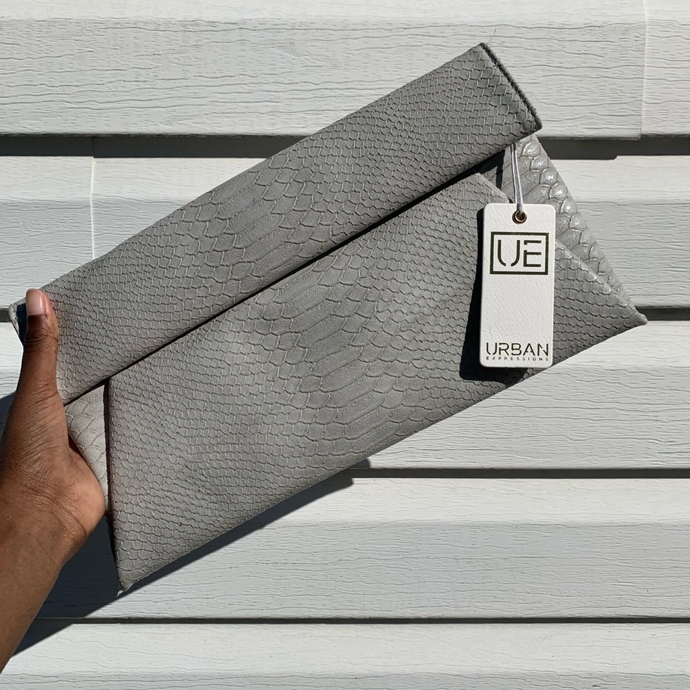 Urban Expression Clutch
